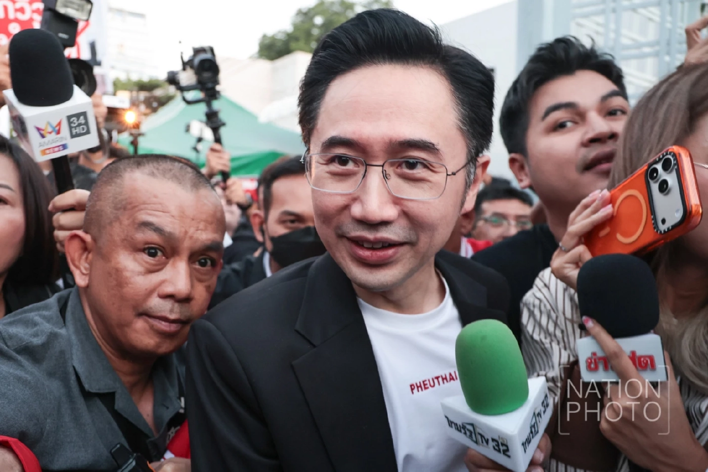 คึกคัก "พรรคใหญ่" เข้าสมัครรับเลือกตั้ง สส.กทม. วันแรก