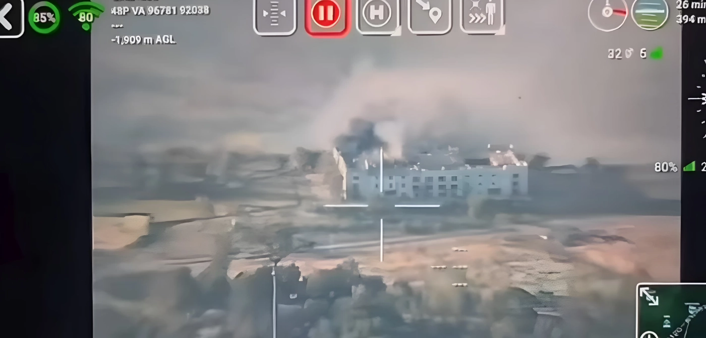 เปิดคลิป! F-16 ถล่ม "กาสิโนกัมพูชา" ที่ช่องอานม้า จ.อุบลราชธานี ซุ่มตั้งฐานบัญชาการโดรน-อาวุธหนักยิงไกล