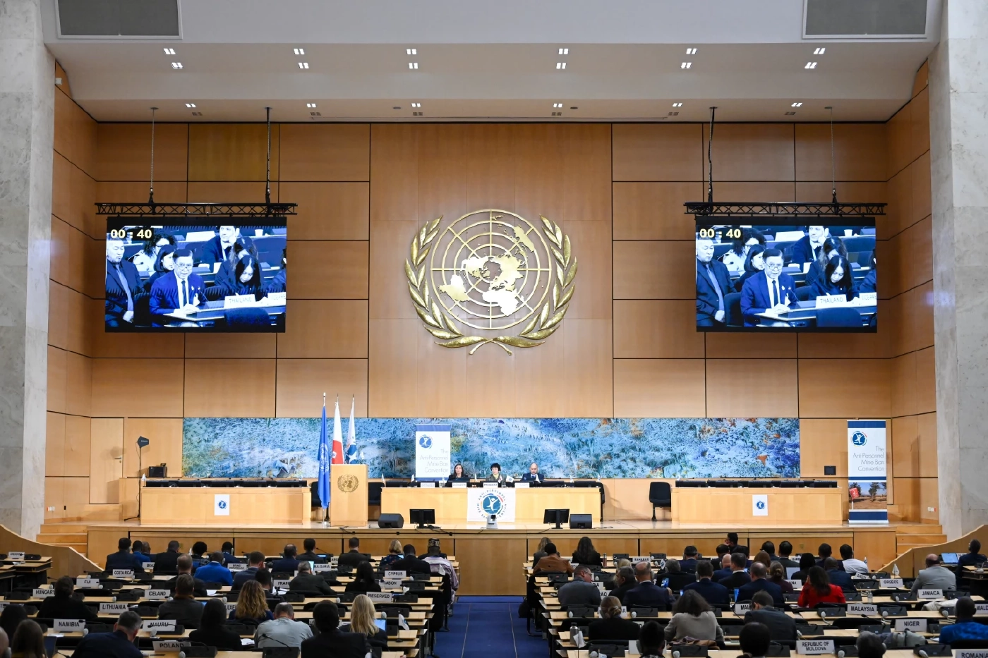 "กัมพูชา" ประท้วงวุ่น หลังไทยเปิดคลิป โชว์หลักฐาน "กัมพูชาวางทุ่นระเบิด" กลางที่ "ประชุมออตตาวา" (มีคลิป)