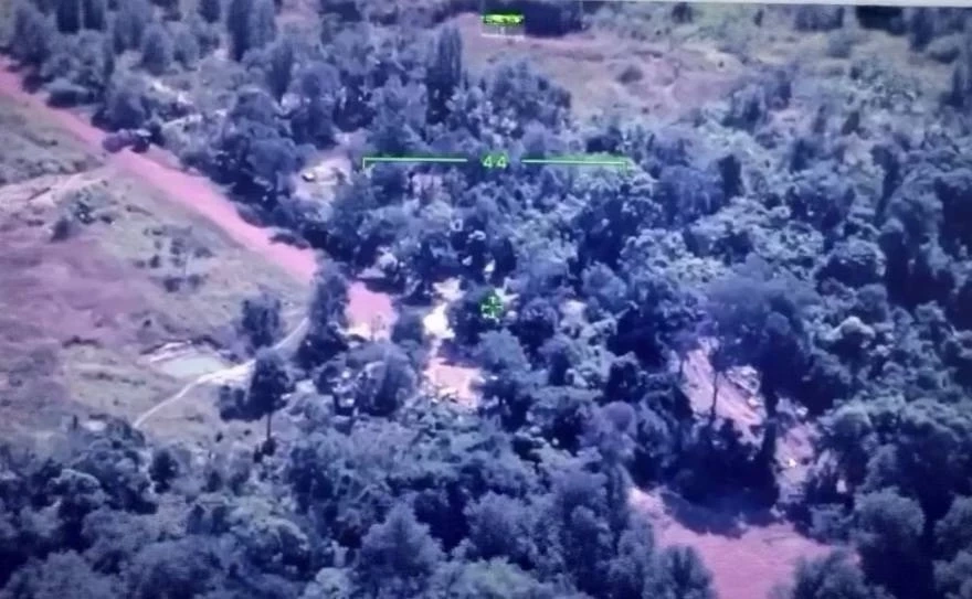 ทร.ปูพรมค้นบ้าน 3 หลัง จ.ตราด กลายเป็นคลังแสง พบทุ่นระเบิดเพียบ