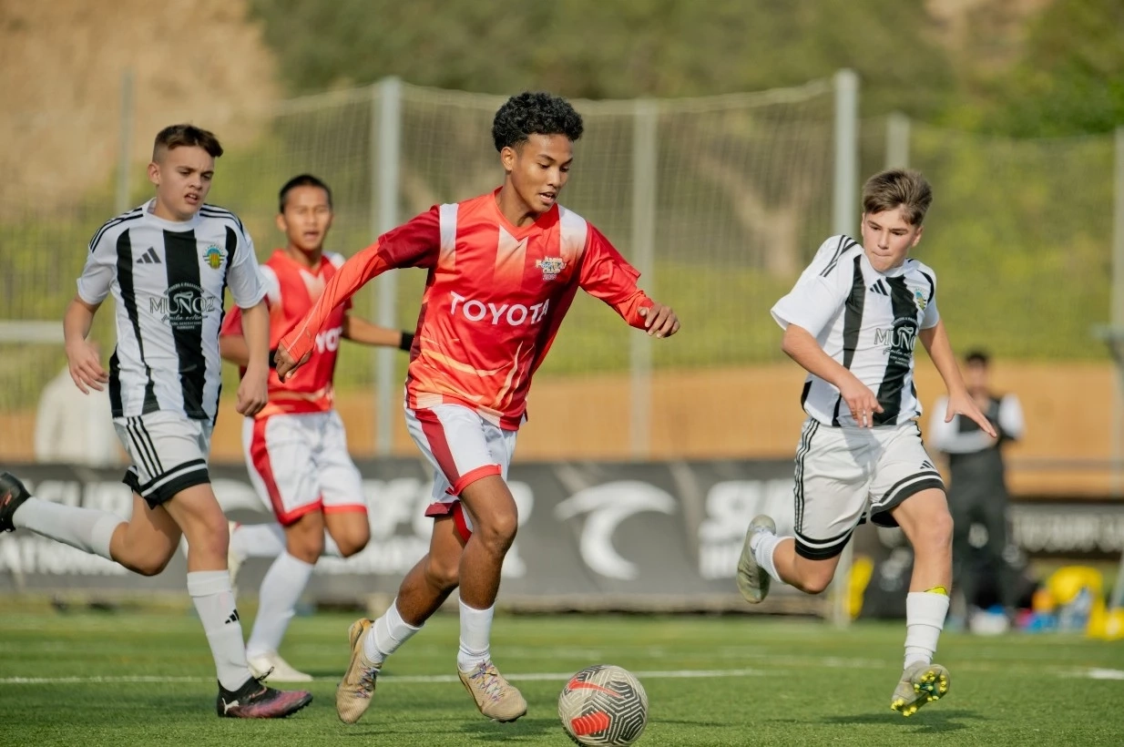 โตโยต้าพานักเตะเยาวชนไทยคว้าแชมป์ Cruyff Football 2025 ที่สเปน