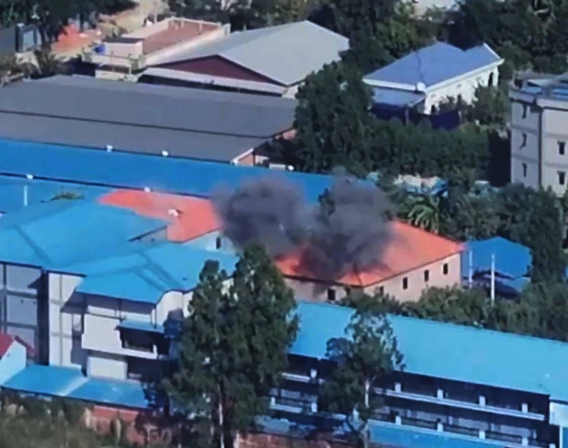 เปิดคลิป! "กองกำลังบูรพา" โจมตี 2 ที่หมาย "คลังแสงทหารกัมพูชา" ใน ปอยเปต เชื่อมโยง "แก๊งสแกมเมอร์"