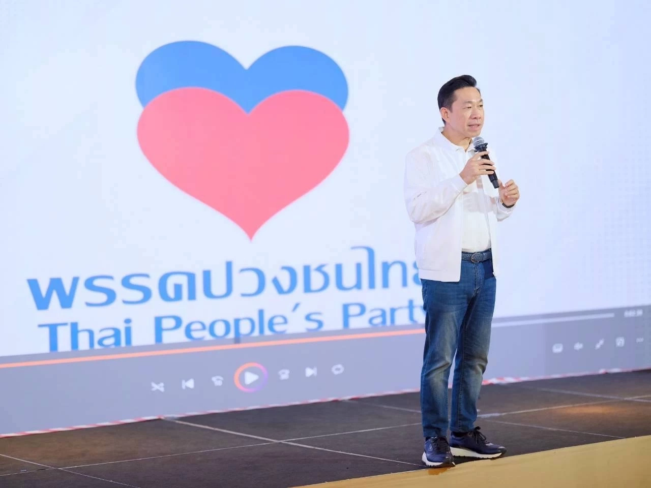 “อาร์ท เอกสิทธิ์” ห่วงหลัง "ยุบสภา" กระทบเศรษฐกิจโดยตรง ลั่นพร้อมสู้ศึกเลือกตั้ง