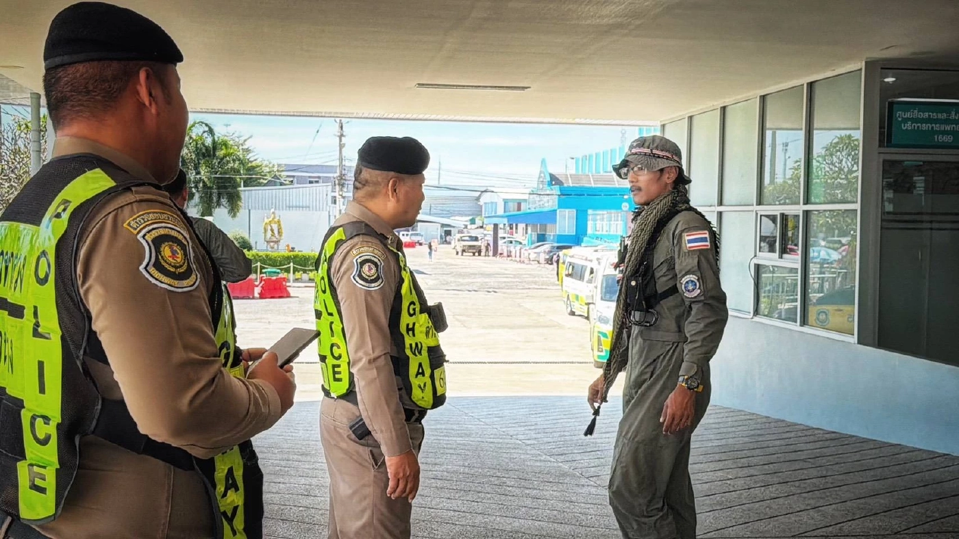 "ร่วมกตัญญู" ลำเลียง เคลื่อนย้าย 6 นักรบแนวหน้าไทย บาดเจ็บ จากการปะทะ ชายแดน สุรินทร์ ส่ง รพ.