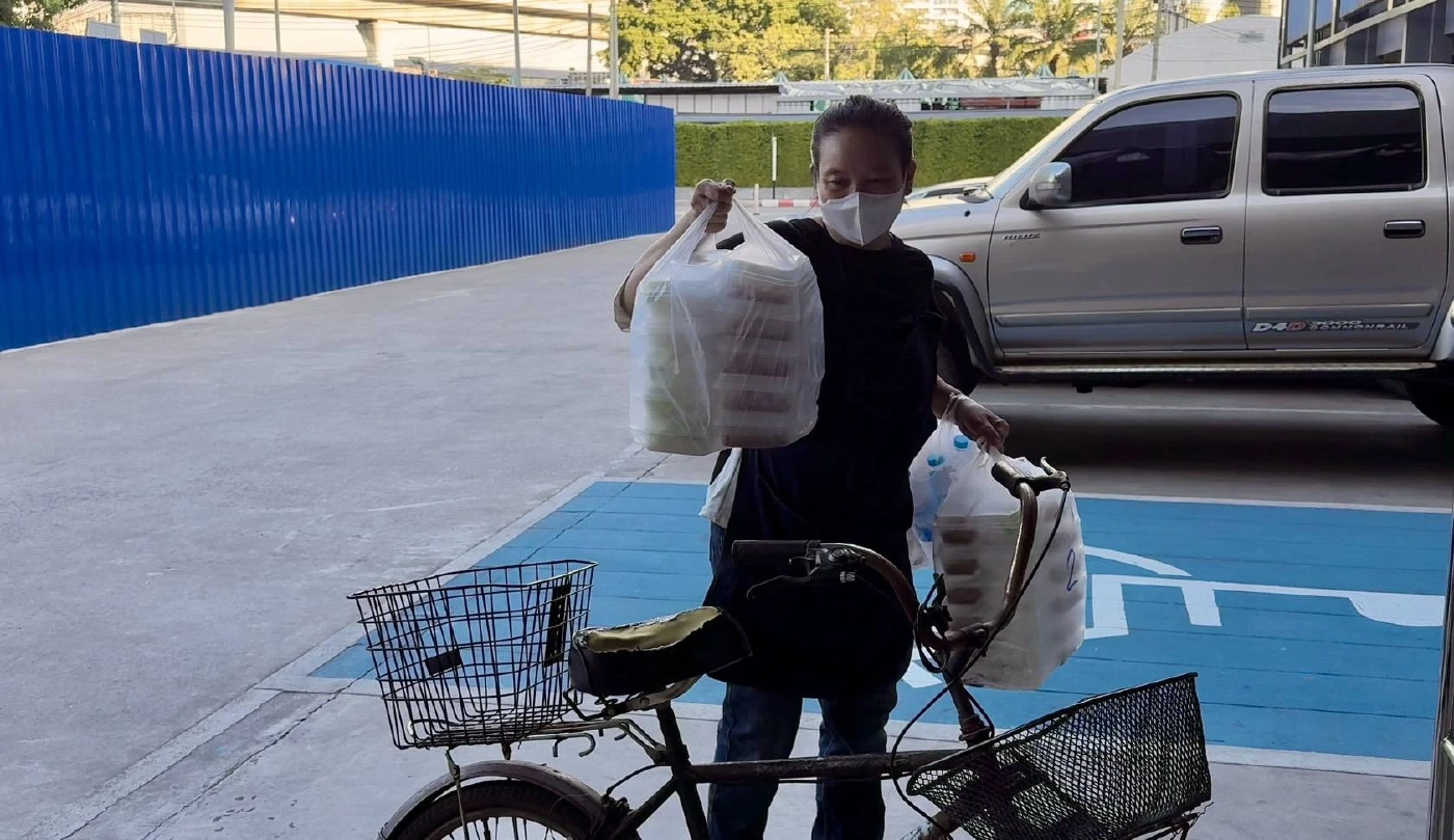 คุม "นานา ไรบีนา" ฝากขังศาลอาญา ขณะที่เจ้าตัวยังไม่ปริปาก