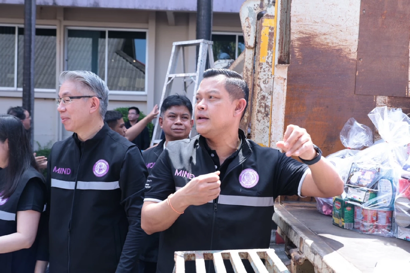 "ธนกร" สั่งตรวจวัดมลพิษทางอากาศ-เฝ้าระวังไม่ให้กระทบประชาชน หลังพบเพลิงไหม้บ่อสิ่งปฏิกูล