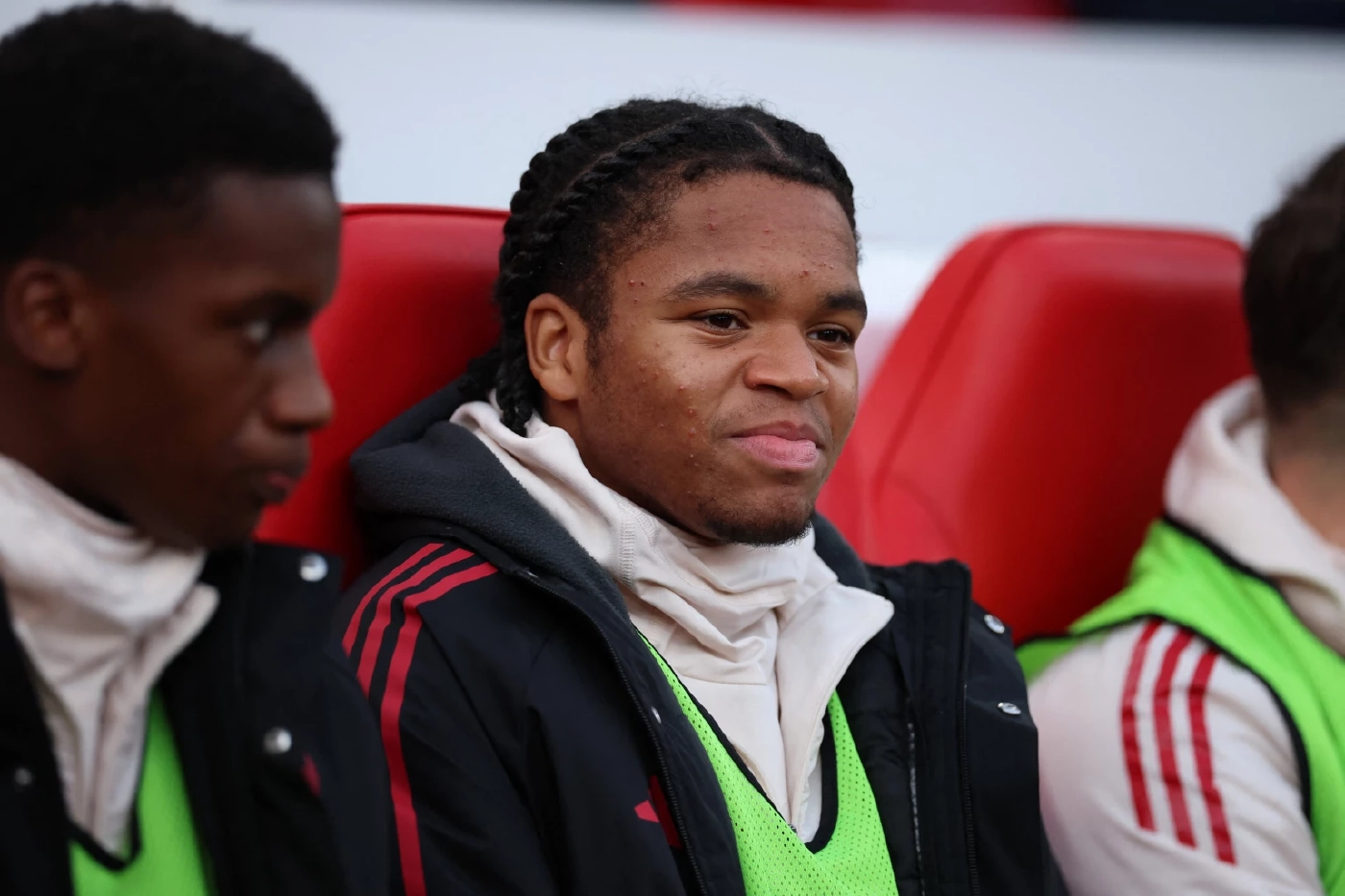 ประเด็นน่าจับตาพรีเมียร์ลีกสัปดาห์นี้ ลุ้นดาวรุ่งหงส์ผงาด-ผีแดงปะทะวิลล่า