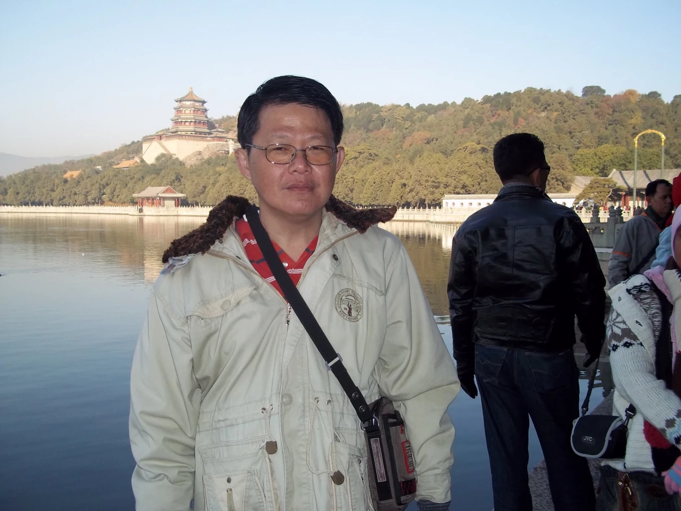 ผลสำรวจ หลังดีเบต "ยังไม่ตัดสินใจ" แต่ "พรรคประชาชน-เท้ง ณัฐพงษ์" ยังครองแชมป์นำโด่ง