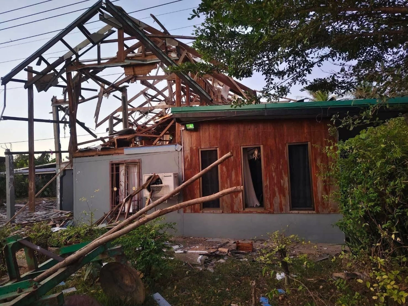 "กัมพูชา" ถล่มจรวด "BM-21" ซ้ำรอบ 2 ตาพระยา-โคกสูง จ.สระแก้ว พังยับ