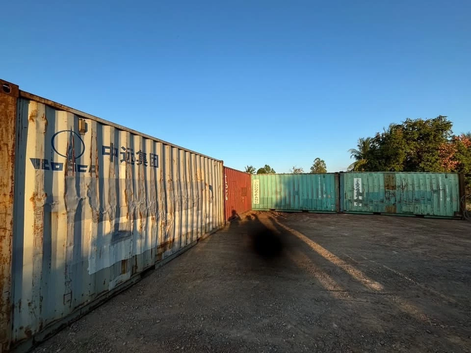 ทภ.1 วางตู้คอนเทนเนอร์ เรียงกั้นพรมแดน บ้านหนองจาน-หนองหญ้าแก้ว