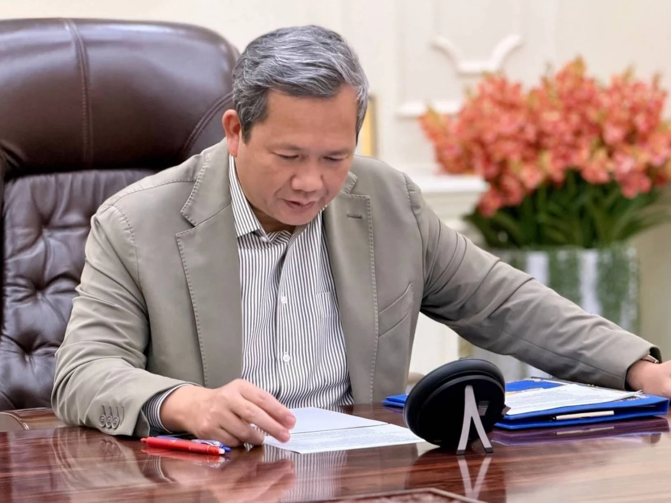 "ฮุน มาเนต" ดิ้นโทรฟ้อง "สหรัฐฯ" อ้างอยากเห็นสันติภาพ กำลังหาทางให้ "ไทยหยุดยิง"