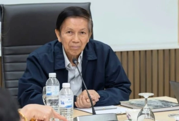 ศาสตราจารย์กิตติคุณ ดร.สุรชาติ บำรุงสุข