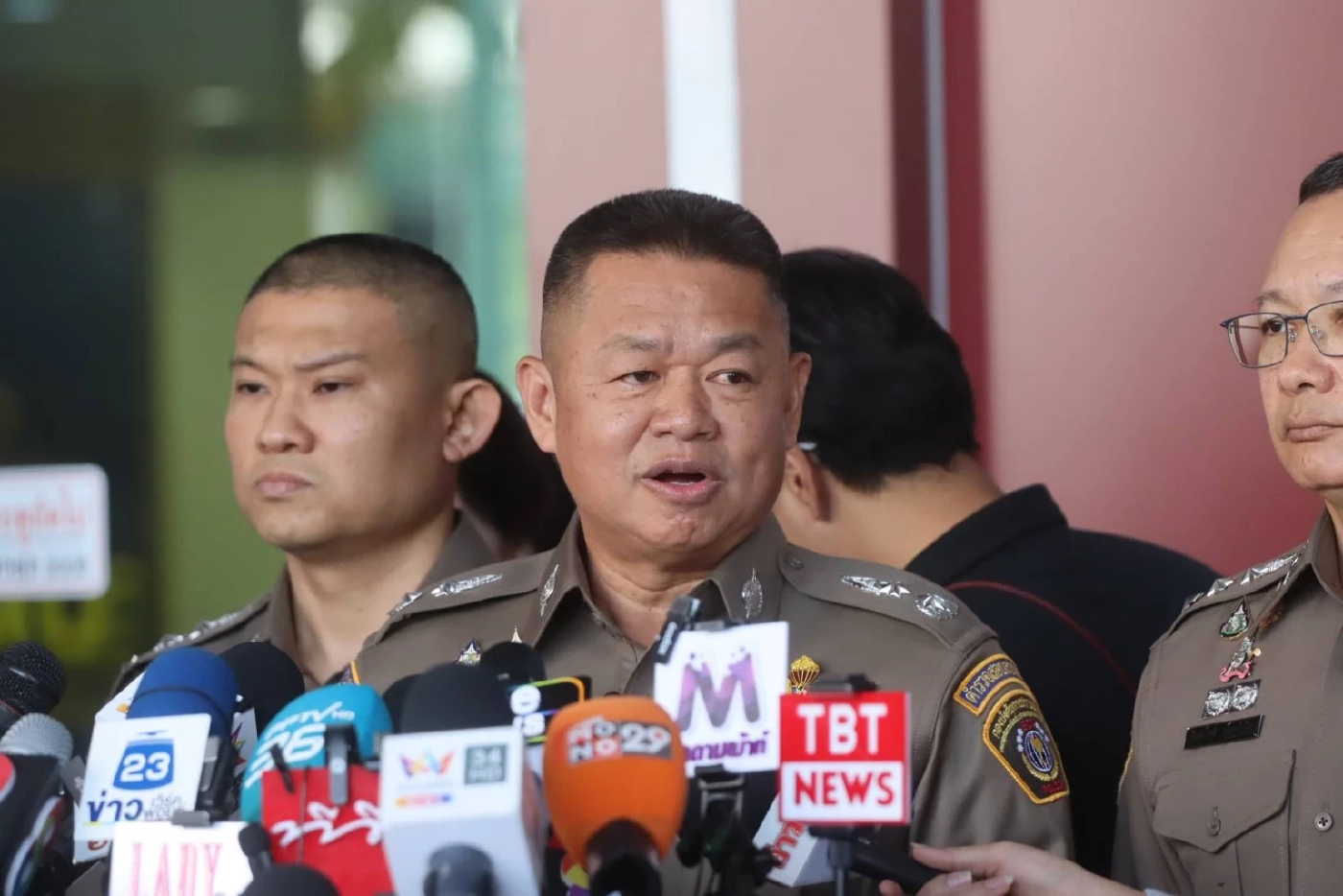 "ผู้การ ปอศ." ชี้ เพื่อน-คนใกล้ชิด 17 คน แจ้งความเอาผิด "นานา ไรบีนา" เสียหายร่วม 195 ล้านบาท