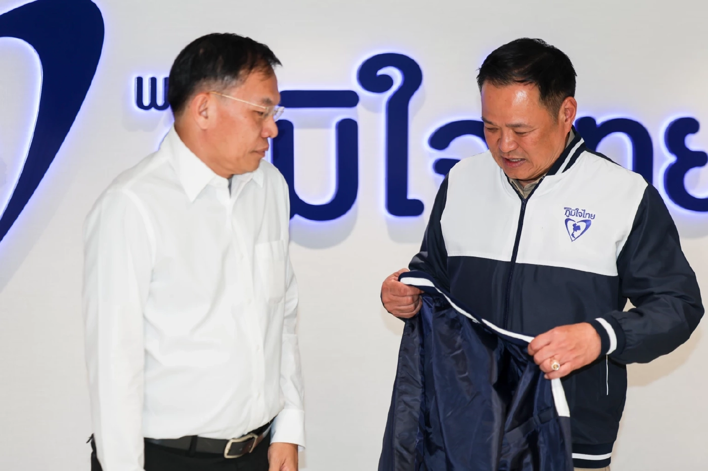 “อนุทิน” เปิดตัวว่าที่ผู้สมัคร สส.สมุทรสาคร ภูมิใจไทยครบ 4 เขต