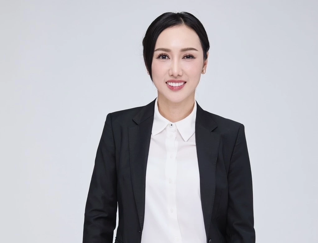 ดร.ลิณธิภรณ์ วริณวัชรโรจน์ รองเลขาธิการพรรคเพื่อไทย