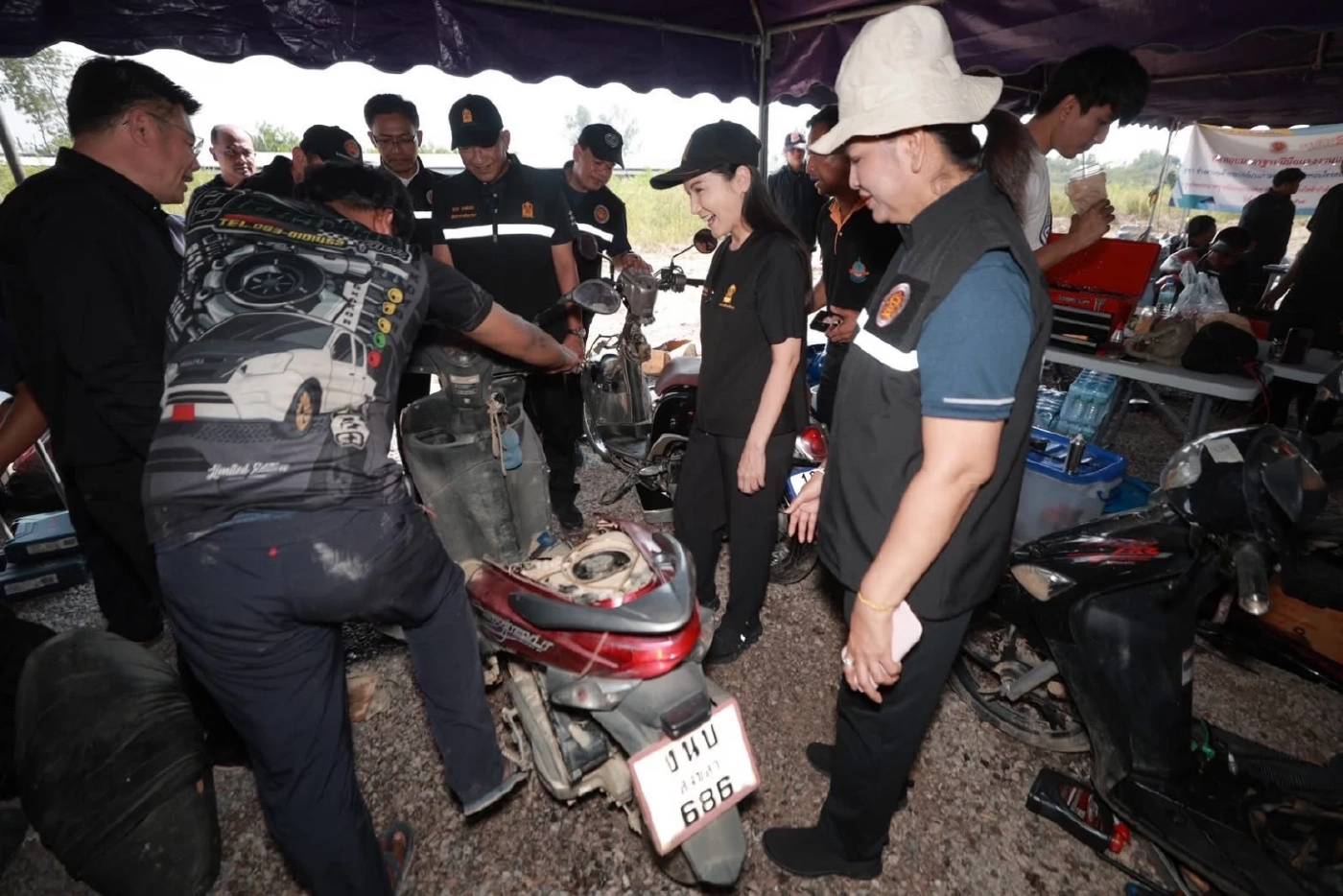 ซ่อมได้! "นฤมล" โชว์ผลงาน "Fix It Center" นำ นศ.อาชีวะ ลุยหาดใหญ่ ฟื้นยานพาหนะ อุปกรณ์ไฟฟ้า