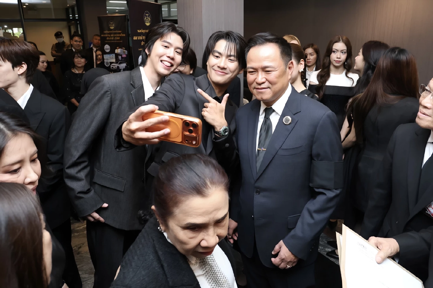 "นายกฯ" มอบ "คำขวัญวันเด็กแห่งชาติ 2569 "รักชาติไทย ใส่ใจโลก"