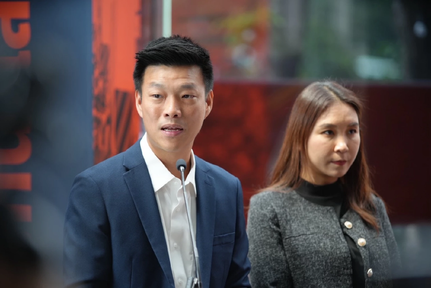 ปชน.ขอโทษ ปชช. ดัน รธน.ฉบับใหม่เหลว หลังยุบสภาพร้อมเลือกตั้งแล้ว