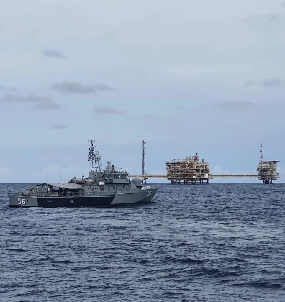 “กัมพูชา” เหิม ส่งโดรนก่อกวนแท่นขุดเจาะน้ำมันไทยกลางทะเล