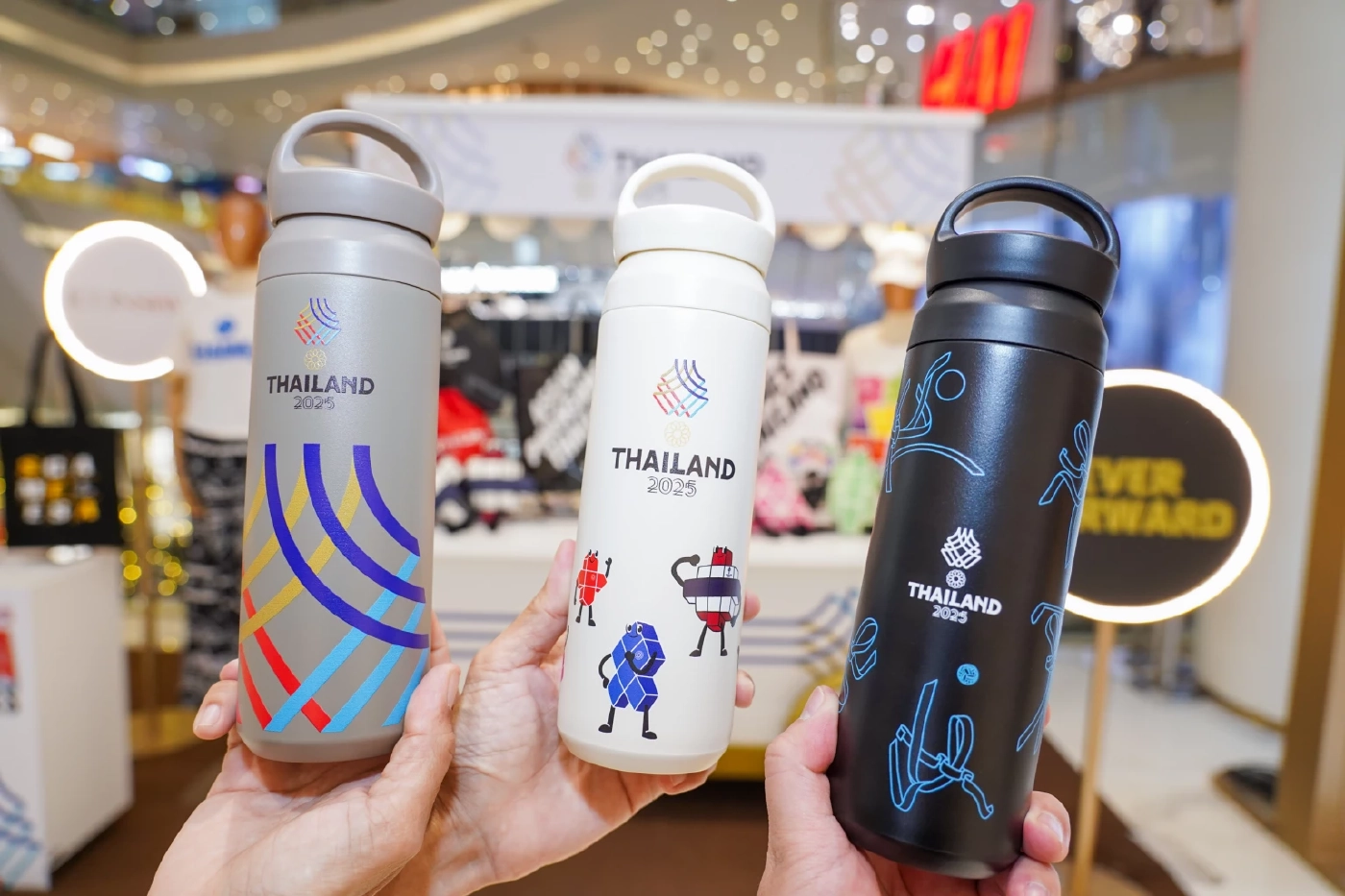 สยามพิวรรธน์ชวนเชียร์ทีมไทยซีเกมส์ 2025 พร้อมเปิดบู๊ทจำหน่ายของที่ระลึก