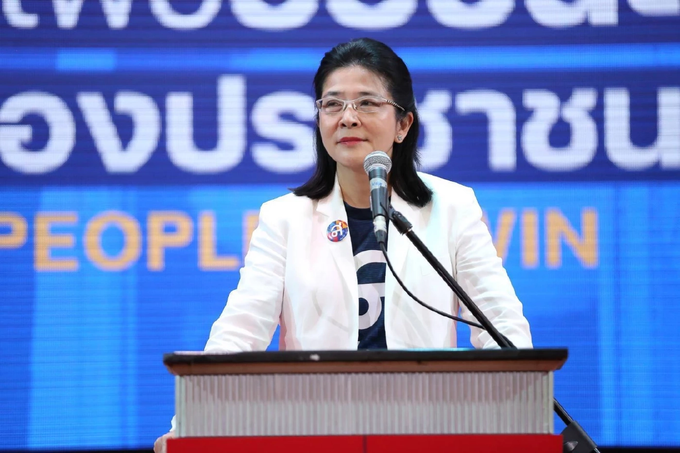 "สุดารัตน์" ลั่นกลองรบ "ประกาศสงครามล้างบางคนโกง" ทันที "หากได้เป็นรัฐบาล"