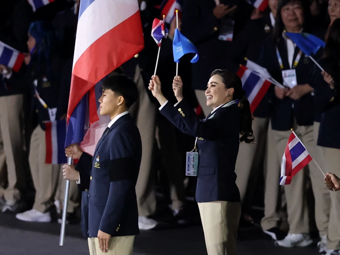 ประมวลภาพ พิธีเปิด "ซีเกมส์ ครั้งที่ 33" สู่มาตรฐานโลก "พระราชินี" นำทัพนักกีฬาไทย