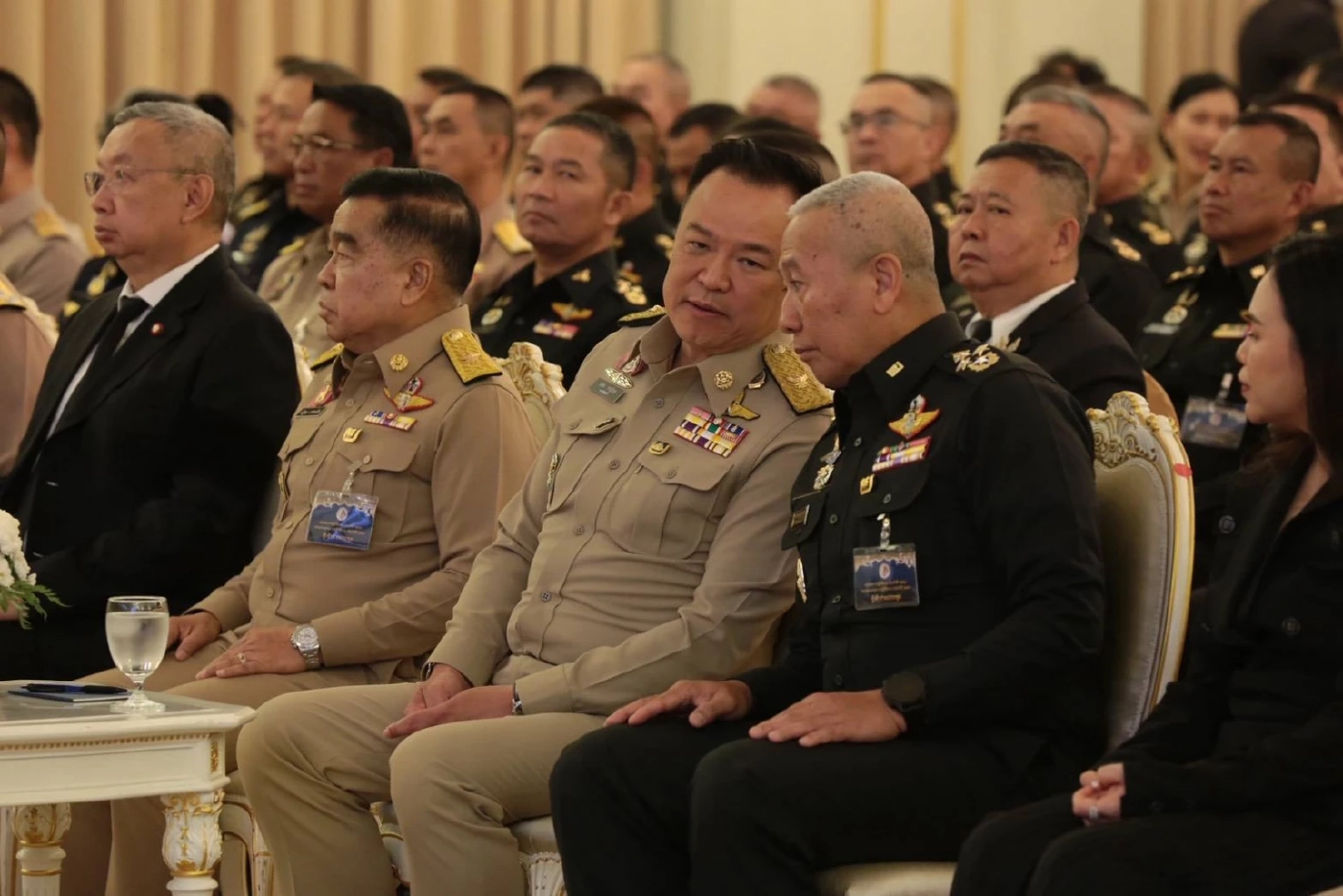 "อนุทิน​" มอบนโยบาย​ กอ.รมน. กำชับ​ เร่งปราบ "สแกมเมอร์-​ค้ามนุษย์"​ แนะสร้างภูมิคุ้มกัน​ประชาชน​