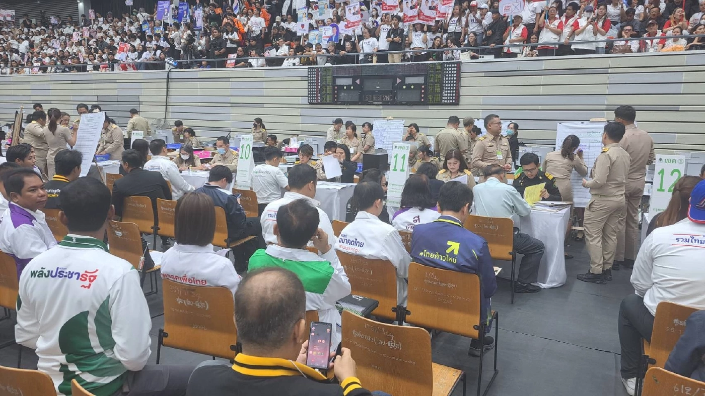จับเบอร์ สส.กทม.คึกคัก "ผบช.น" เผย วันแรกรับสมัคร สส.กทม ยังไม่มีเหตุวุ่นวาย-แจ้งร้องเรียน