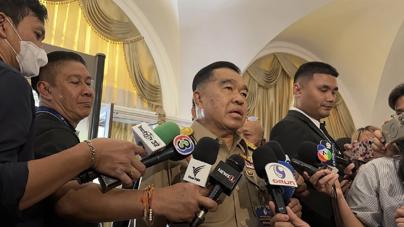 พลเอก ณัฐพล นาคพาณิชย์ รัฐมนตรีว่าการกระทรวงกลาโหม