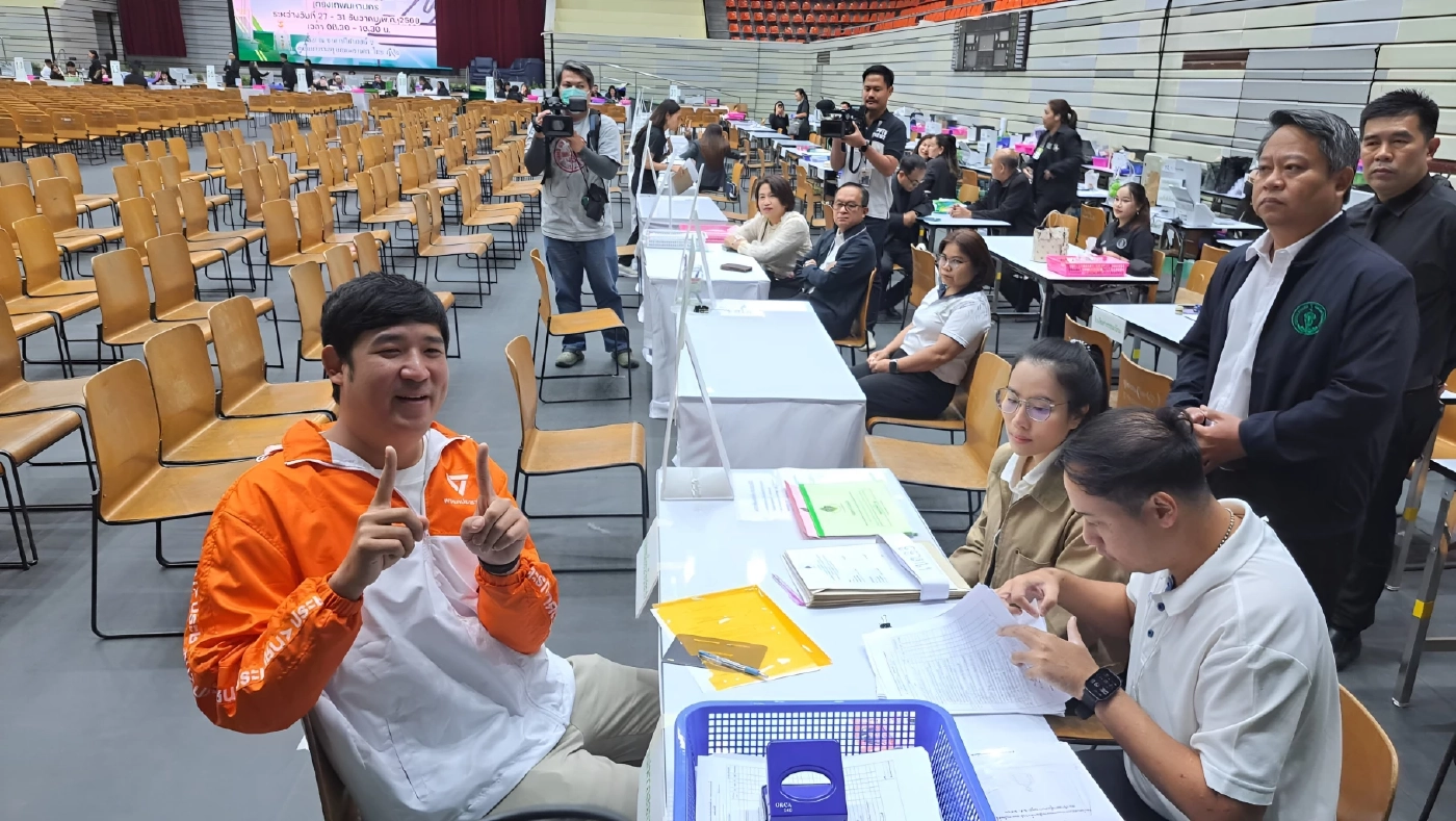 "เท่าพิภพ" สมัคร สส.เขต 33 "ผอ.กกต.กทม." ย้ำเปลี่ยนตัวผู้สมัคร สส. ทำได้