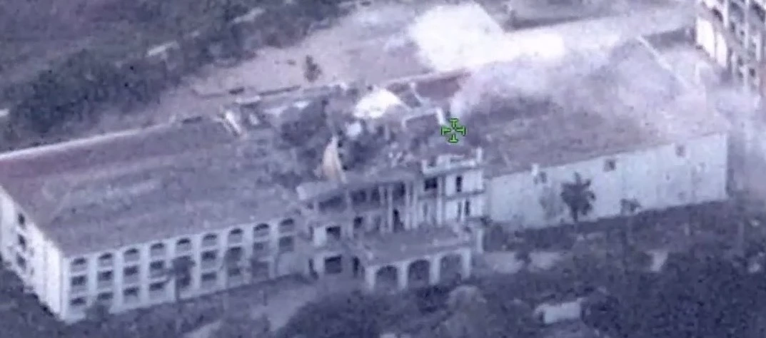 เปิดภาพ "สะพานจัยจุมเนี้ยะ-บ่อนคาสิโน” หลังถูก F-16 ทิ้งไข่ทำลาย