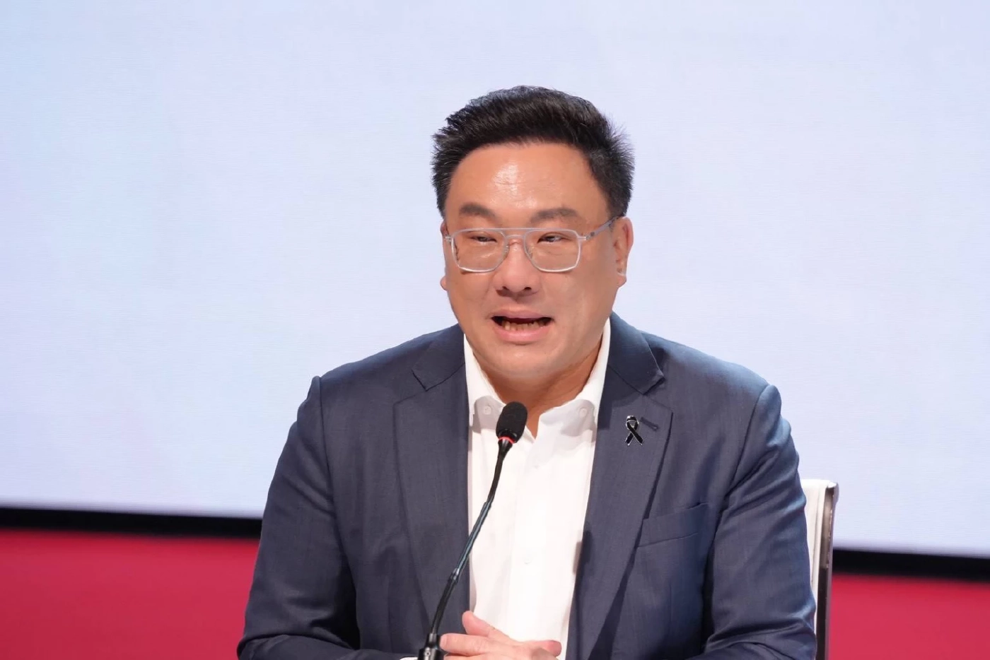 นายจุลพันธ์ อมรวิวัฒน์ 