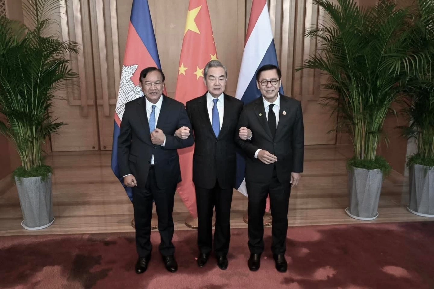 "สีหศักดิ์" เผยถกร่วมกัมพูชา-จีน บรรลุผลตามความคาดหวัง