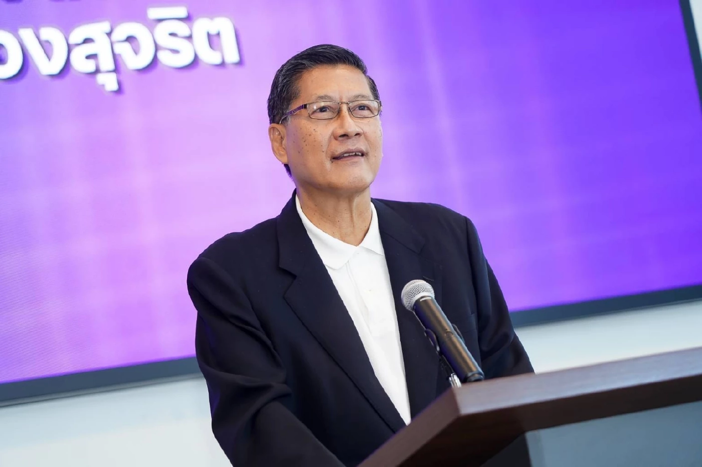 "พล.ท.ภราดร" จี้ "อนุทิน" เปิดข้อมูล "ใครสั่งการออกสัญชาติไทย" พร้อมจี้ ออกหมายจับ "เบน สมิธ"