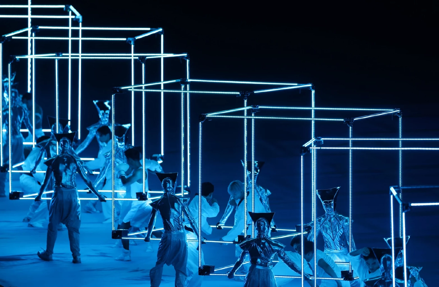 ประมวลภาพ พิธีเปิด "ซีเกมส์ ครั้งที่ 33" สู่มาตรฐานโลก "พระราชินี" นำทัพนักกีฬาไทย