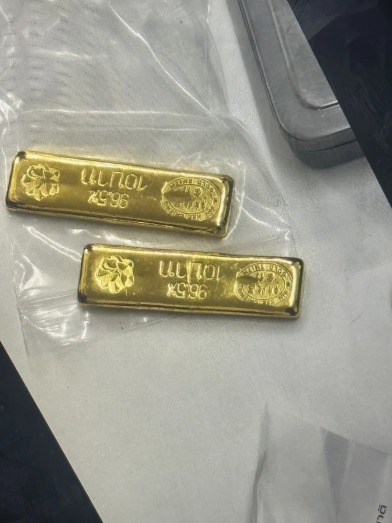 ตำรวจ ปปป.ลุยค้น 8 จุด เอาผิดอดีตรอง ผบ.ตร.ติดสินบน ป.ป.ช.ด้วยทอง 246 บาท