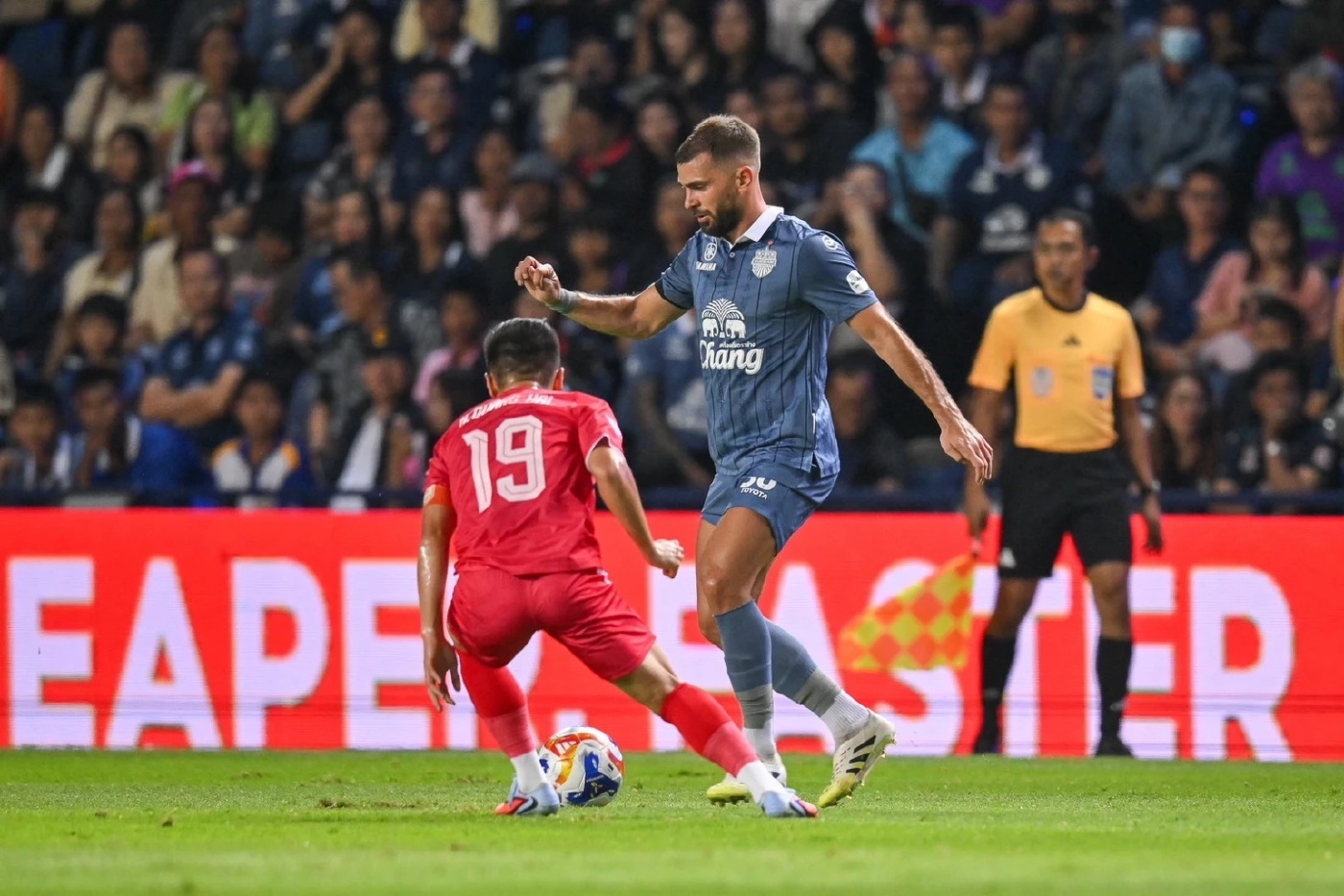 “ปราสาทสายฟ้า” โชว์ลูกฮึด! บิสโซลี ซัดโทษนาที 90 ไล่เจ๊า คองอัน 1-1