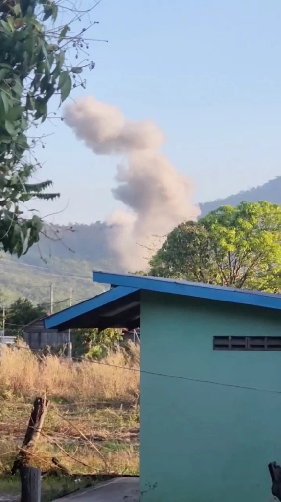 รอยเตอร์ ตีข่าวเหตุปะทะ ไทย-กัมพูชา โบ้ยไปมาละเมิดหยุดยิง