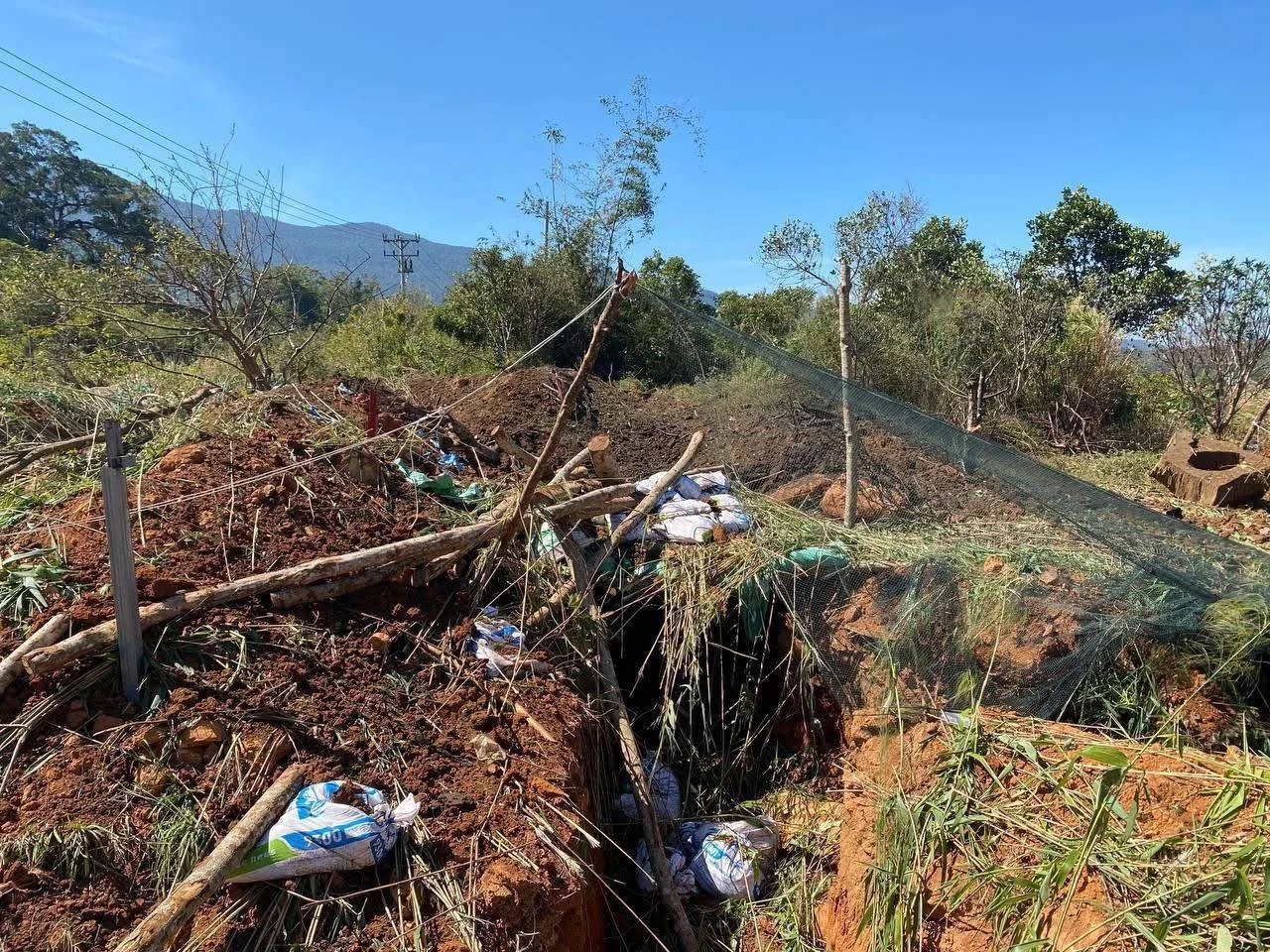 F-16 ถล่ม กาสิโนทมอดา ที่ตั้งปืนใหญ่ พบสแกมเมอร์หนีกระเจิง