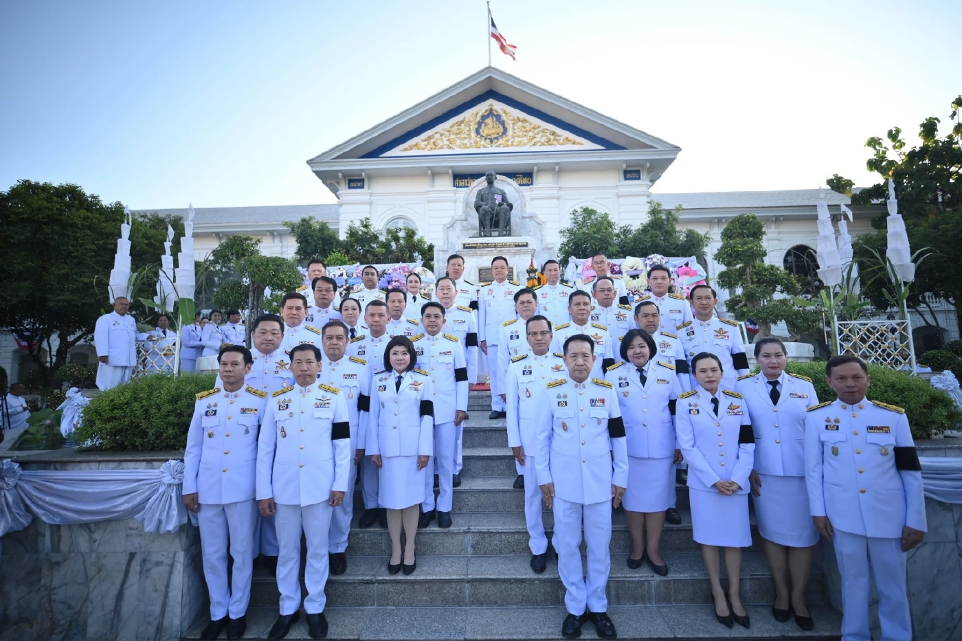 "อนุทิน" วางพวงมาลาถวายสักการะ เนื่องในวันดำรงราชานุภาพ