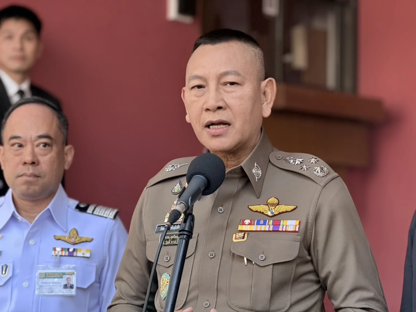 พลตํารวจเอก กิตติ์รัฐ พันธุ์เพ็ชร์ ผบ.ตร.