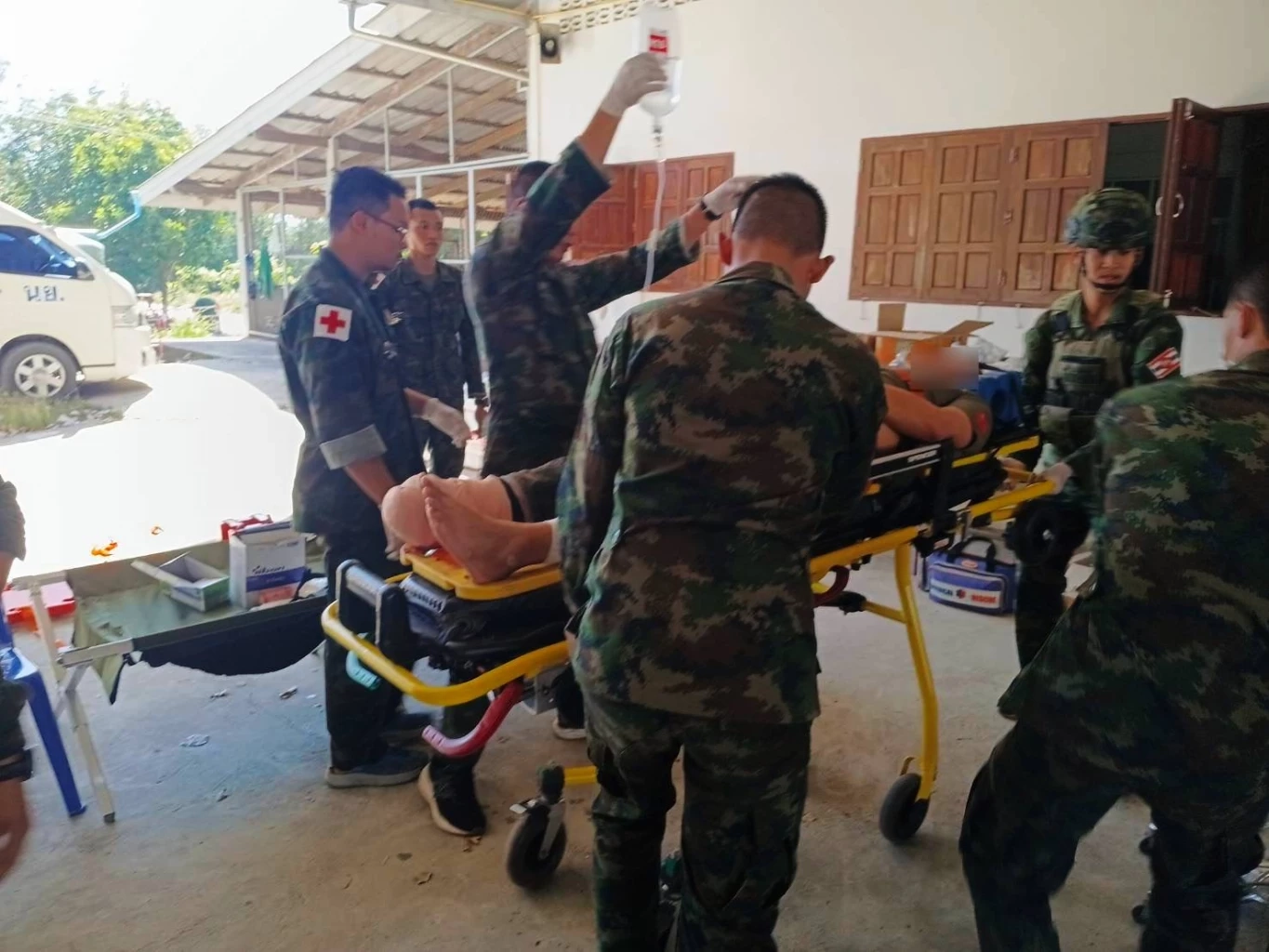 ด่วน! ทหารช่าง นย. เหยียบทุ่นระเบิด บ้านหนองรี เร่งส่ง รพ.