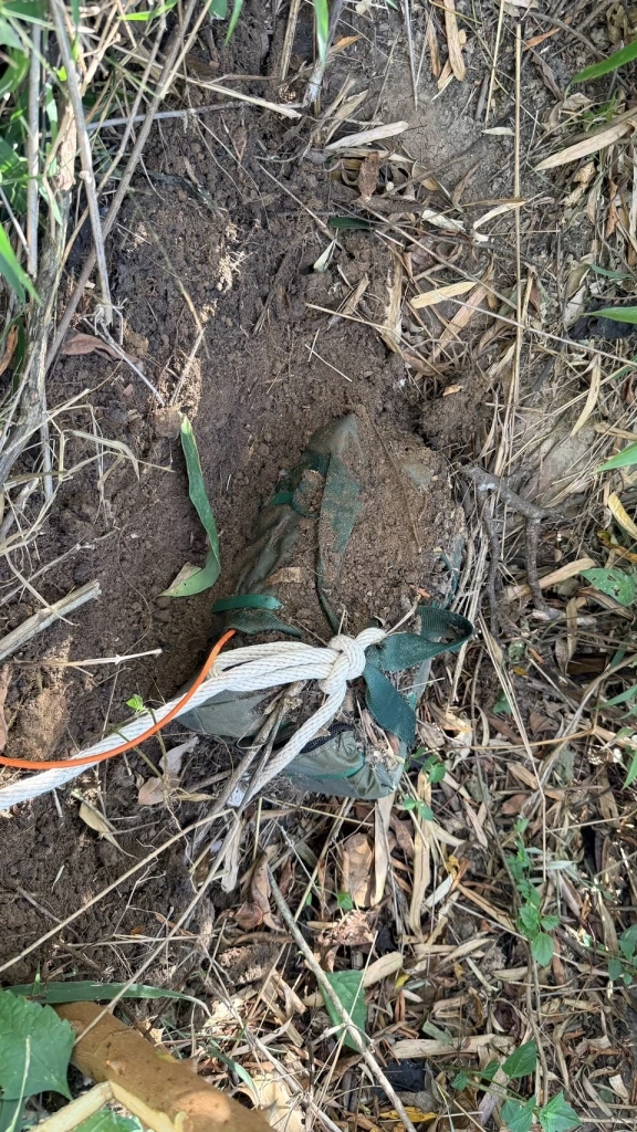 เปิดคลิป! เร่งเก็บกู้ หัวกระสุนปืนใหญ่ดัดแปลงเป็น "ทุ่นระเบิด"