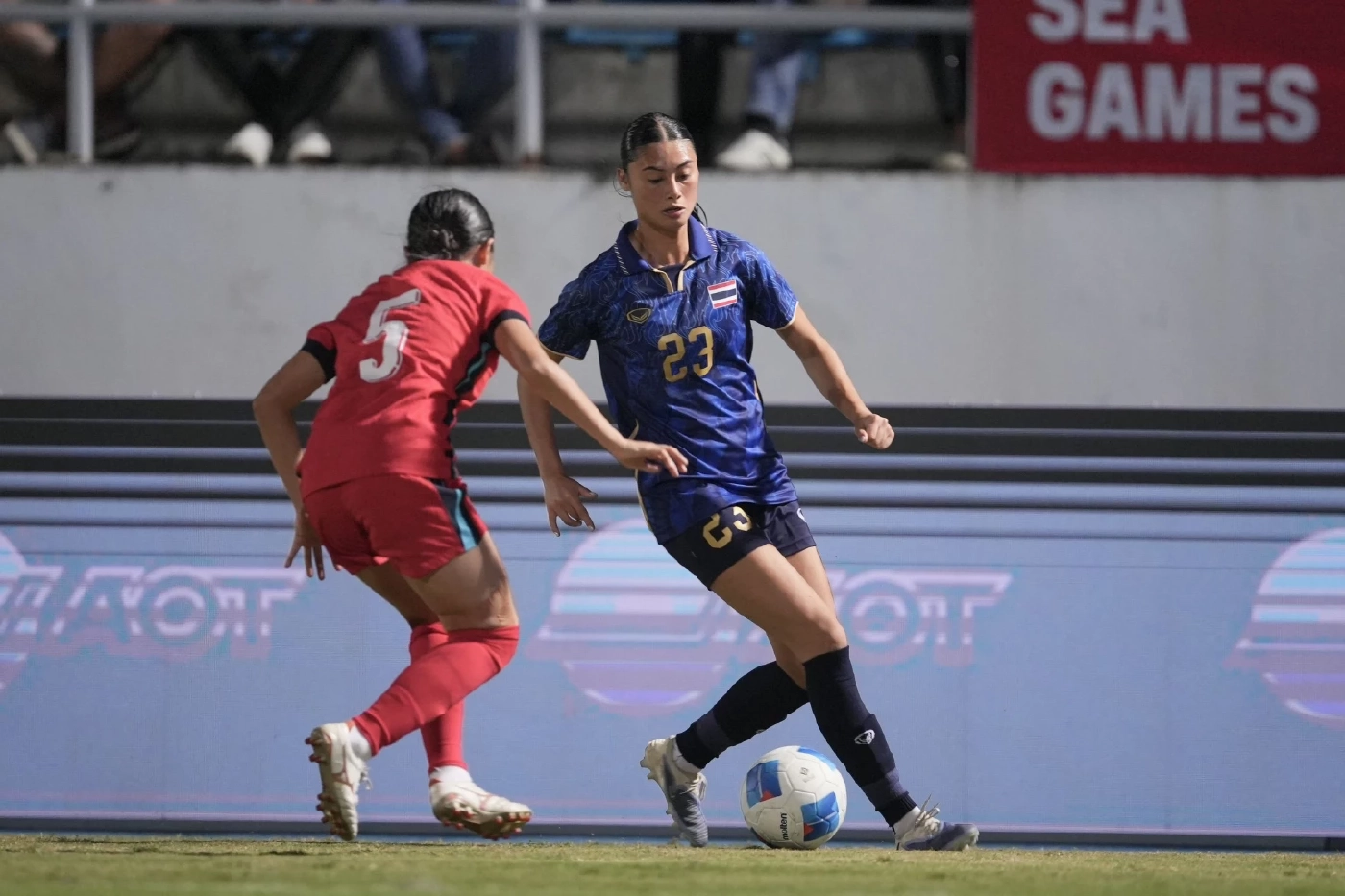 ชบาแก้ว คว้าแชมป์กลุ่ม! ต้อน สิงคโปร์ 2-0 "โค้ชหนึ่ง" พอใจโรเตชั่นลุยตัดเชือก