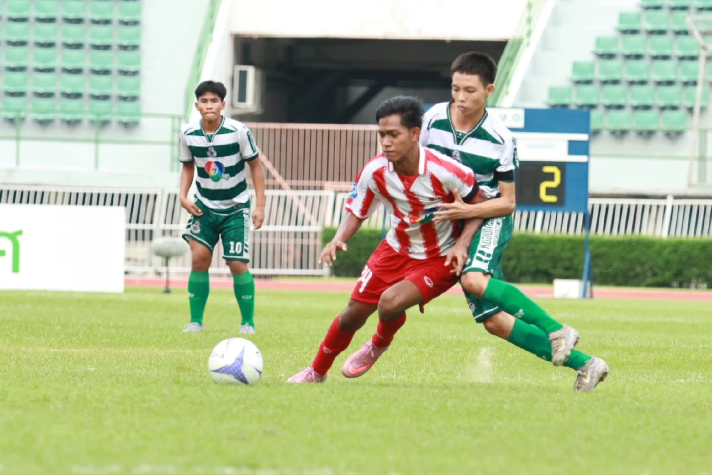 หมอนทองฟีเวอร์: เมื่อฟุตบอลนักเรียนเขย่าระบบ มากกว่าคำว่า “ม้ามืด”