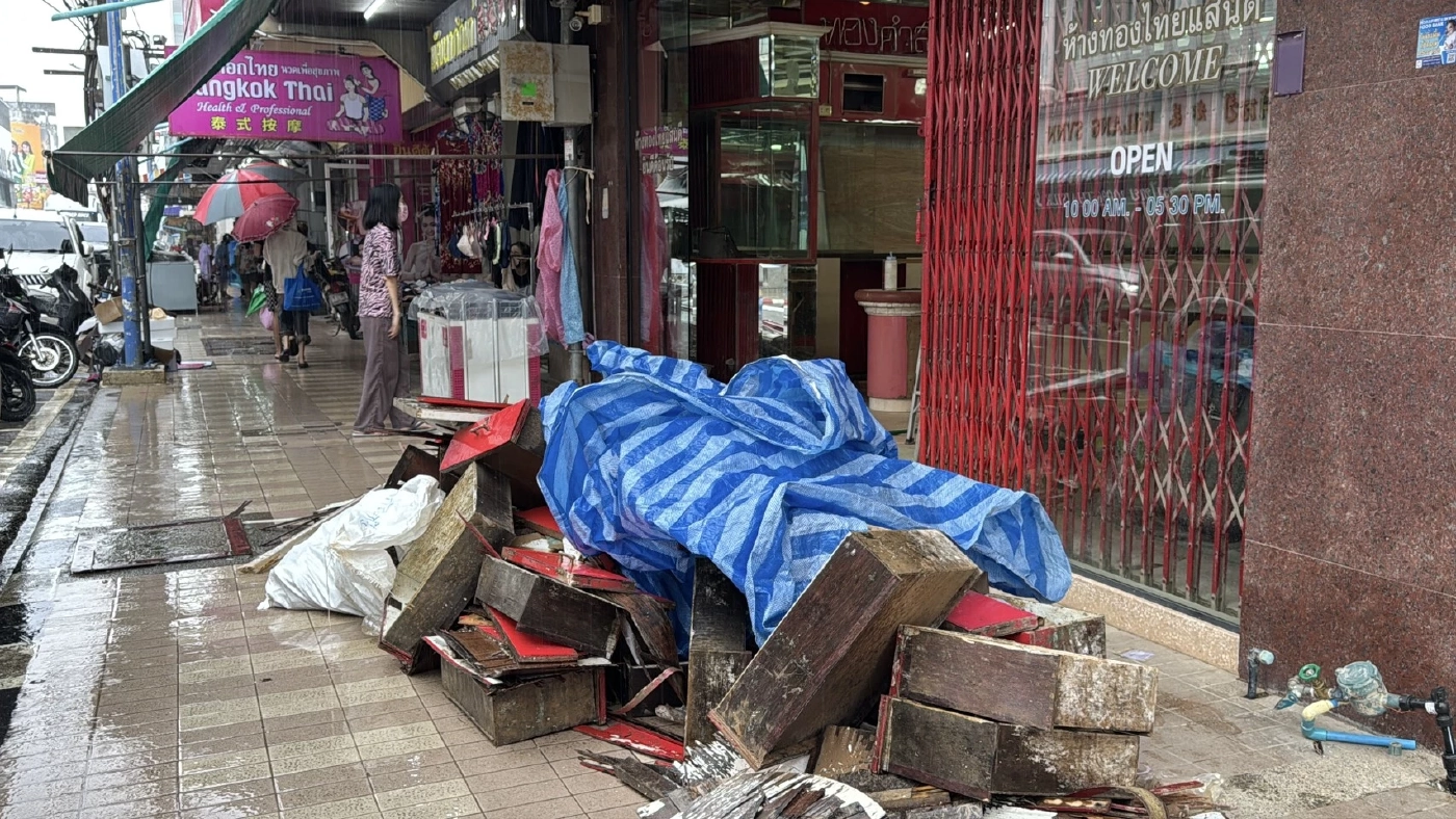 ปภ. เตือนฝนถล่มซ้ำหาดใหญ่ เฝ้าระวังน้ำท่วม ดินถล่ม 3 อำเภอสงขลา
