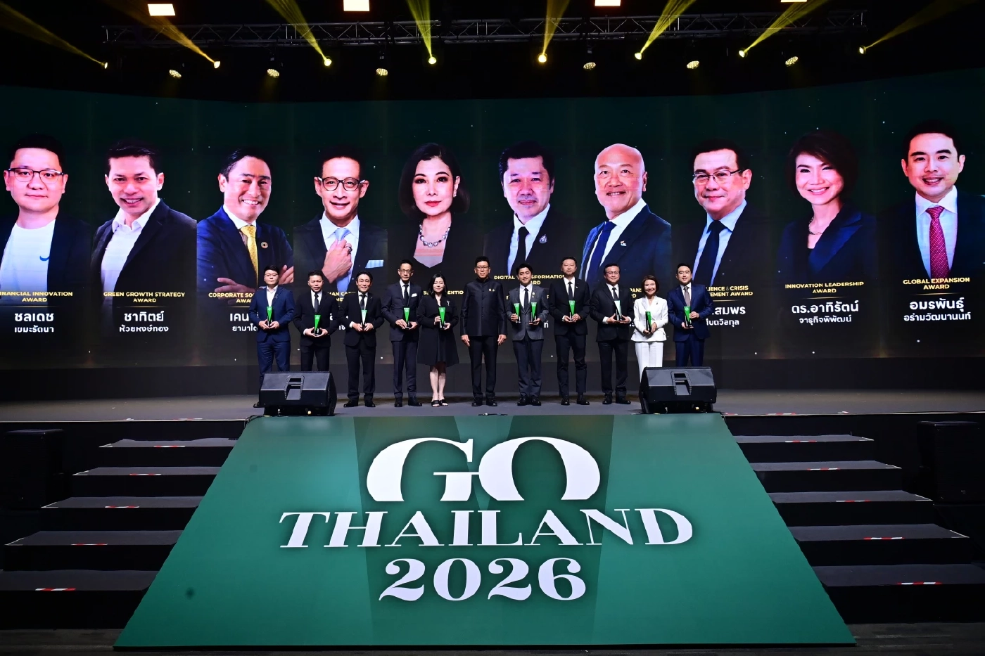 “ศุภชัย เจียรวนนท์” ผู้นำเครือซีพี - ทรู คว้า 2 รางวัลใหญ่จาก THE LEADERSHIP AWARDS 2025