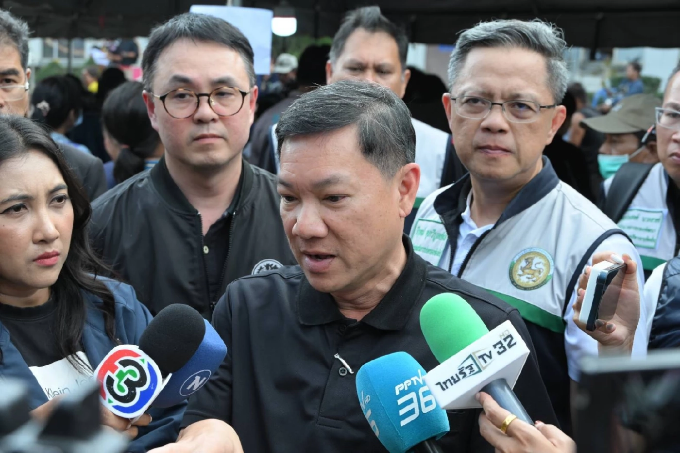 "ปลัดมหาดไทย" สั่งจัดผลัดเวรเจ้าหน้าที่คีย์ข้อมูลขอรับเงินเยียวยา 9,000 บาท ตลอด 24 ชั่วโมง