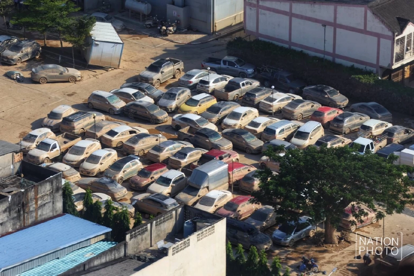 ชาวหาดใหญ่ทยอยกลับบ้านแล้ว 80% สำรวจพบรถยนต์จมน้ำ 8,000 คัน