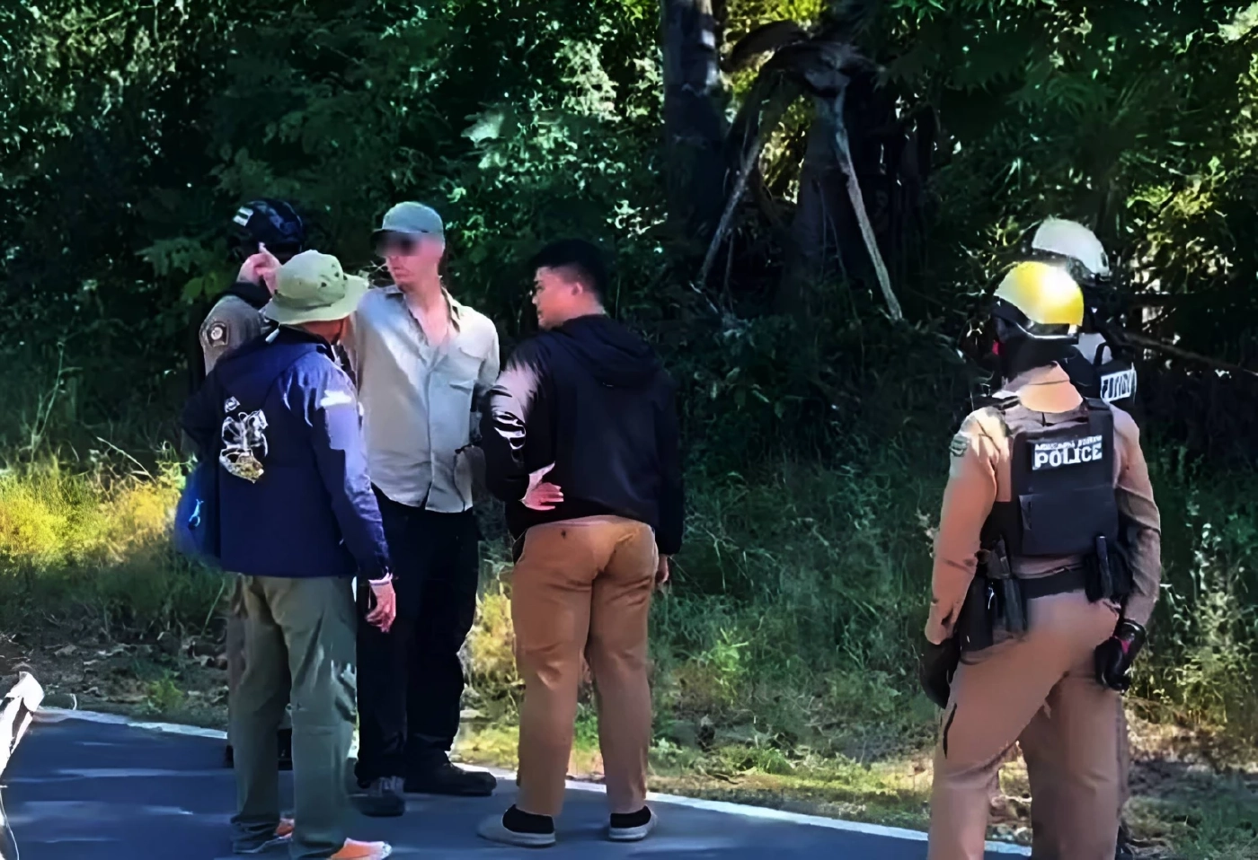 คุมตัว "ชายต่างชาติ" ต้องสงสัย ถ่ายรูป "สนามบินทหาร" จ.สุรินทร์ หวั่นเป็น "นักรบรับจ้าง"
